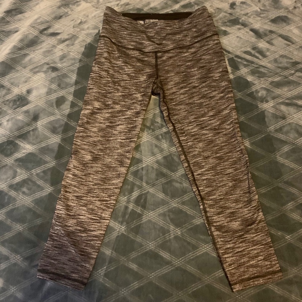Victoria’s Secret Sport capris